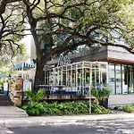 Sentral East Austin At 1614 E. Sixth